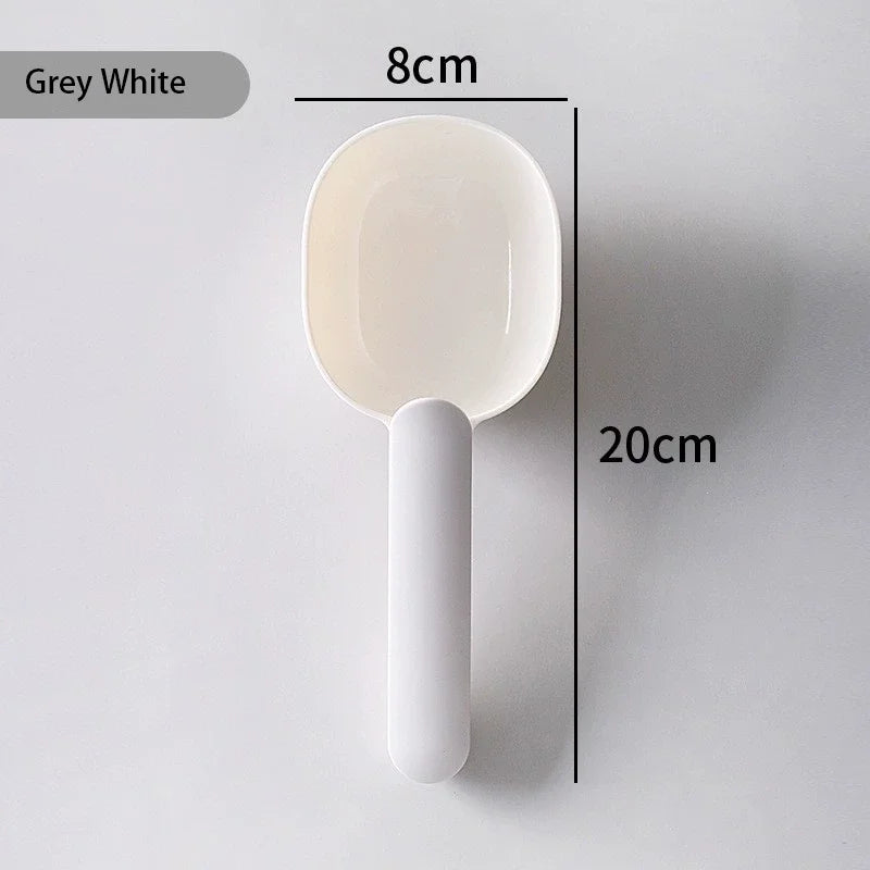 Clip-On Pet Food Scoop
