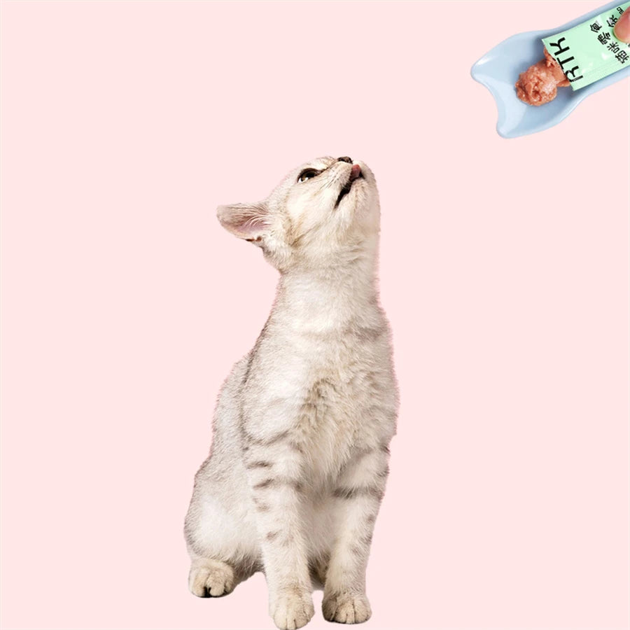Quadrate Treat Squeeze Feeder for Cats